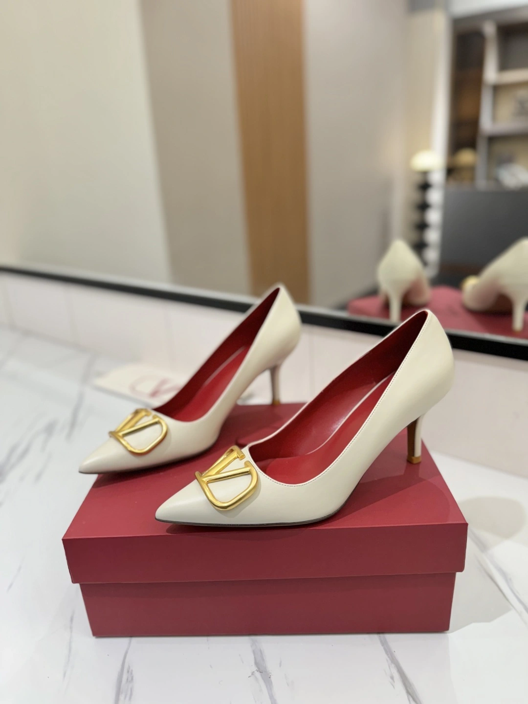 COCO-- V1859ti9o 4W2S0EN0DSHI16 Heel height：7.5CM goatskin Calfskin item:E-X138C3023